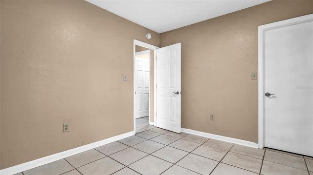2610 E LAKE AVENUE, Tampa, FL 33610