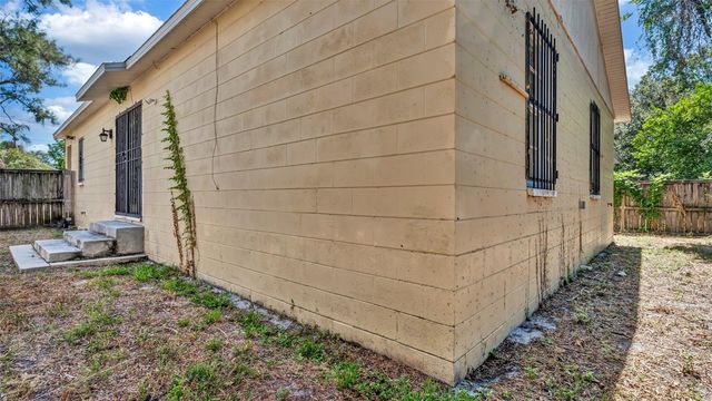 2610 E LAKE AVENUE, Tampa, FL 33610