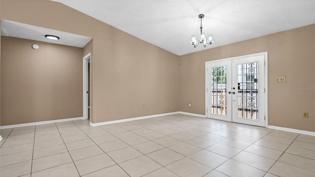 2610 E LAKE AVENUE, Tampa, FL 33610