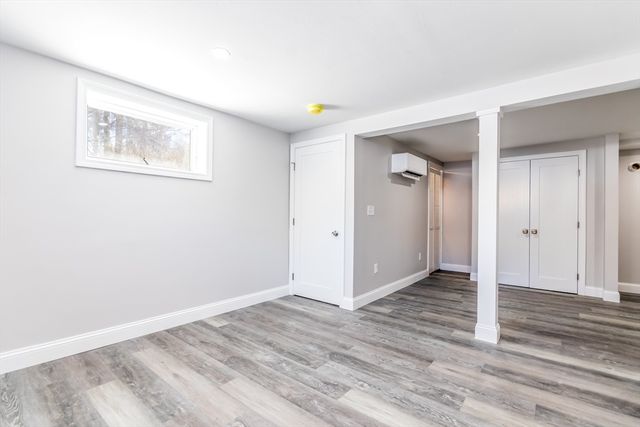 24 Weatherglass Ln, Falmouth, MA 02536