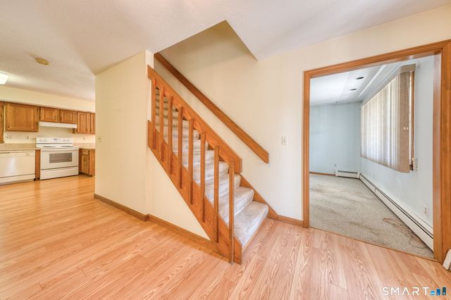 170 Garnet Lane, South Windsor, CT 06074