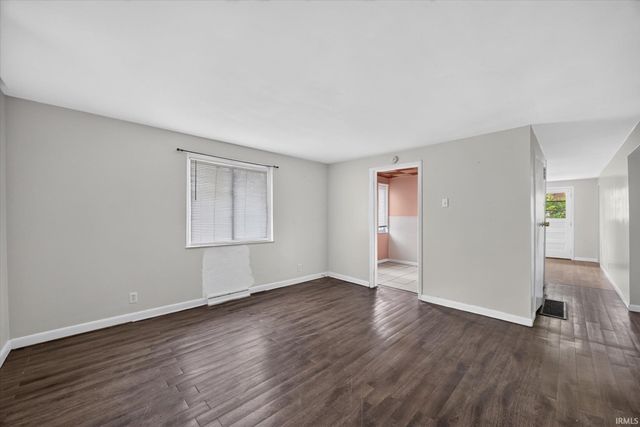 411 N Jackson Street, Bedford, IN 47421