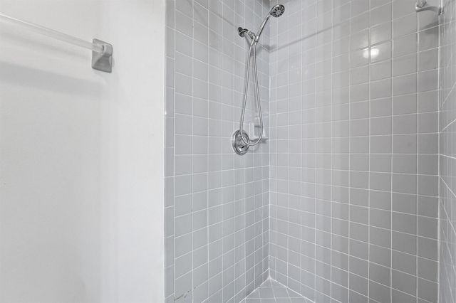 9641 Riverside Drive 1F, Coral Springs, FL 33071
