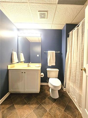 140 Rockglen Court, Fayetteville, GA 30215