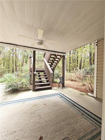 140 Rockglen Court, Fayetteville, GA 30215