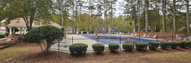 140 Rockglen Court, Fayetteville, GA 30215