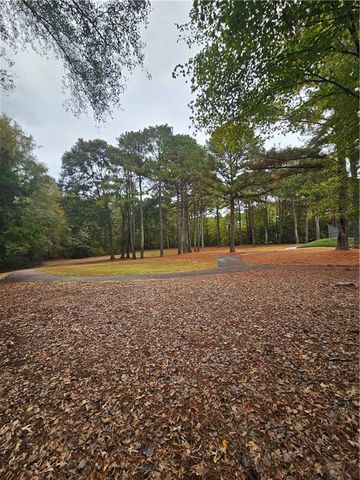 140 Rockglen Court, Fayetteville, GA 30215