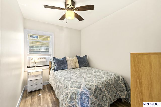 6160 Charles Street, Omaha, NE 68132