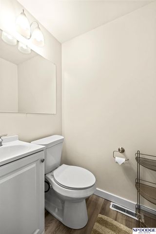 6160 Charles Street, Omaha, NE 68132