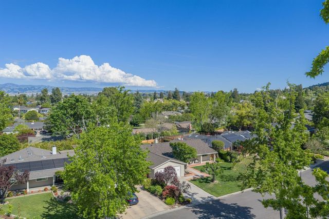 183 Belvue Drive, Los Gatos, CA 95032