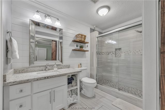 502 West Fawn Street, Caldwell, TX 77836