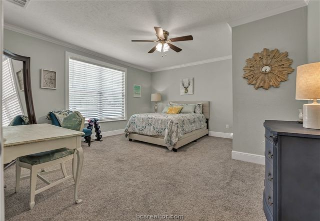 502 West Fawn Street, Caldwell, TX 77836