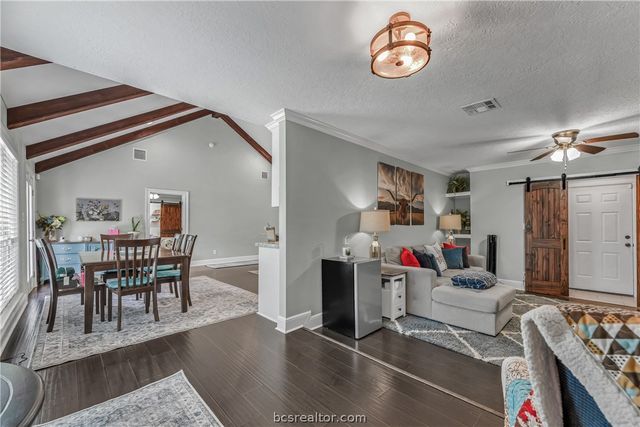502 West Fawn Street, Caldwell, TX 77836