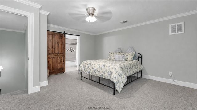502 West Fawn Street, Caldwell, TX 77836