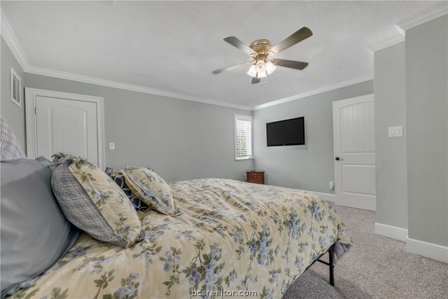 502 West Fawn Street, Caldwell, TX 77836