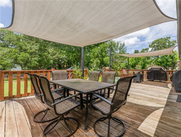 502 West Fawn Street, Caldwell, TX 77836