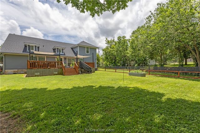 502 West Fawn Street, Caldwell, TX 77836