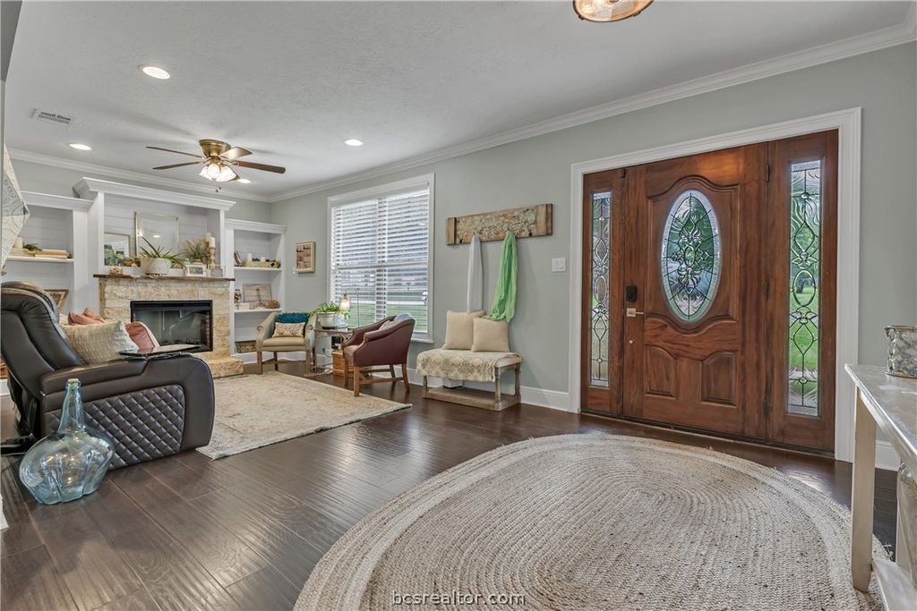 502 West Fawn Street, Caldwell, TX 77836 — photo 3