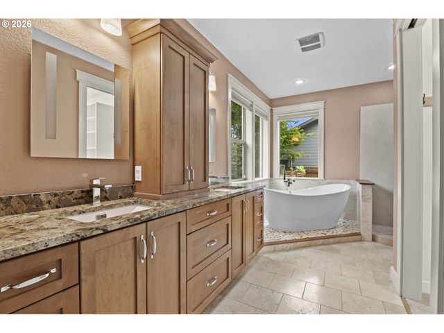 1305 Ne 148TH Pl, Vancouver, WA 98684