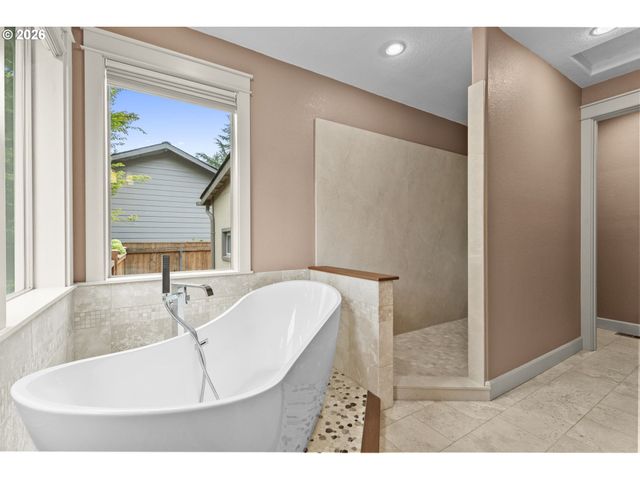 1305 Ne 148TH Pl, Vancouver, WA 98684