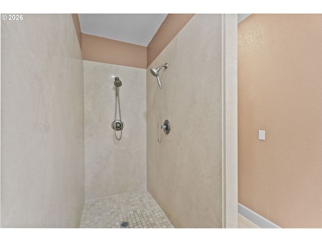 1305 Ne 148TH Pl, Vancouver, WA 98684