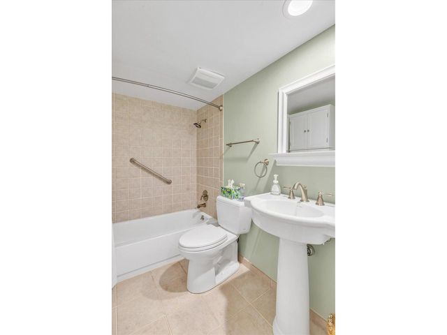 2423 Powderhorn Ln, Boulder, CO 80305