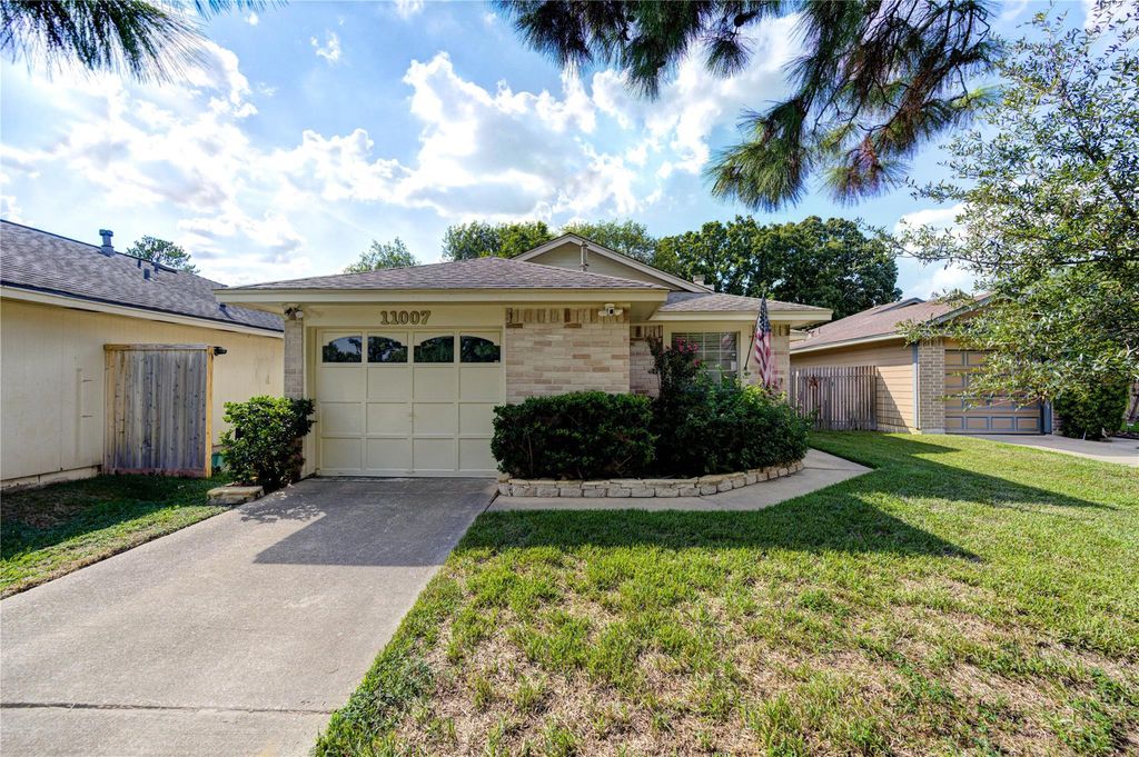 11007 Early Harvest Circle, Houston, TX 77064