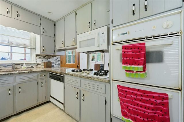 6574 Amity Court, Rex, GA 30273