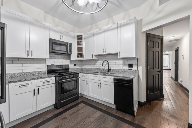 614 N Troy Street 2, Chicago, IL 60612