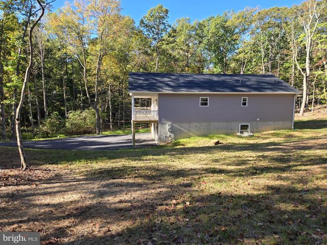 211 DOGWOOD FARM RD, Front Royal, VA 22630
