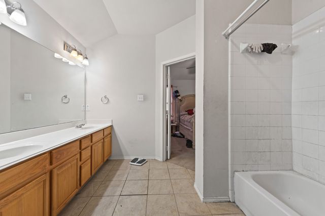 649 Nemitz Street, Crowley, TX 76036