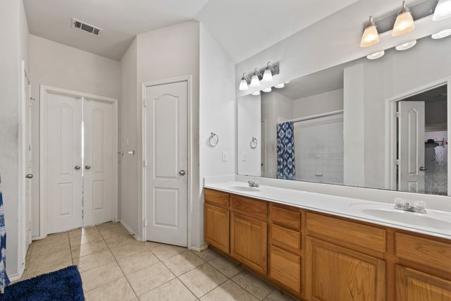 649 Nemitz Street, Crowley, TX 76036