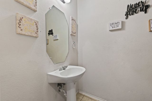 649 Nemitz Street, Crowley, TX 76036