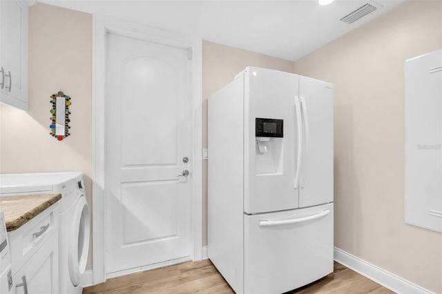 1100 FRIENDLY WAY S, St Petersburg, FL 33705