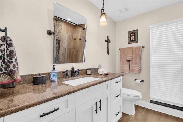 1100 FRIENDLY WAY S, St Petersburg, FL 33705