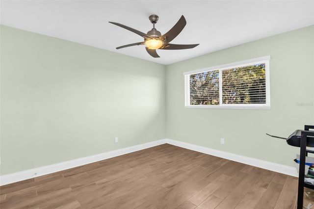 1100 FRIENDLY WAY S, St Petersburg, FL 33705