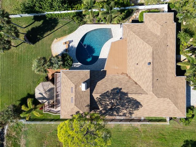 1100 FRIENDLY WAY S, St Petersburg, FL 33705