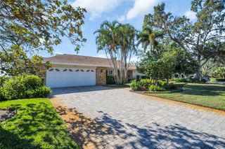 1100 FRIENDLY WAY S, St Petersburg, FL 33705