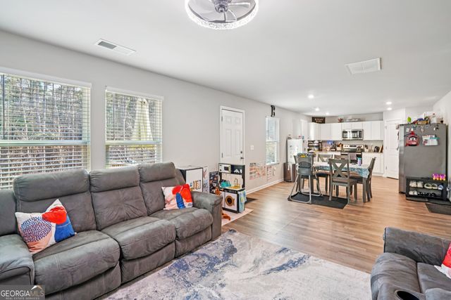 423 Hopi Lane, Villa Rica, GA 30180