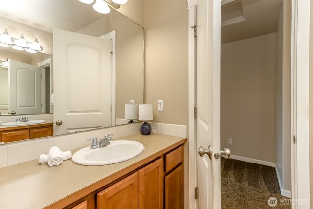 4947 Balustrade Boulevard SE, Lacey, WA 98515