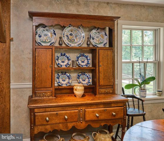 5960 HONEY HOLLOW RD, Doylestown, PA 18902