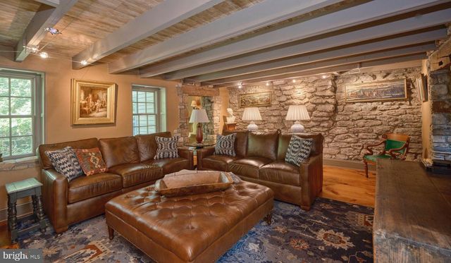 5960 HONEY HOLLOW RD, Doylestown, PA 18902