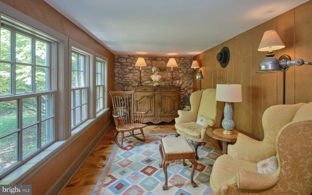 5960 HONEY HOLLOW RD, Doylestown, PA 18902