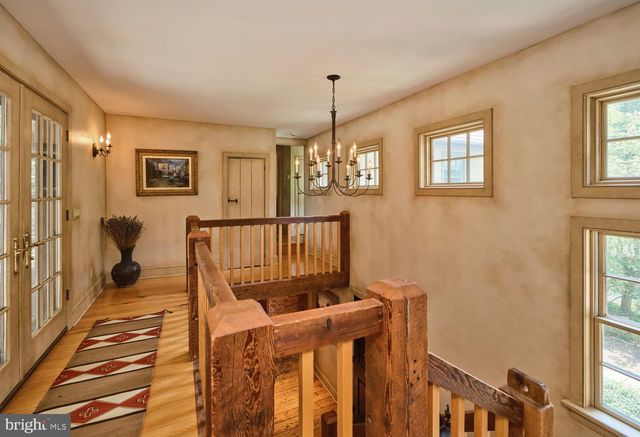 5960 HONEY HOLLOW RD, Doylestown, PA 18902