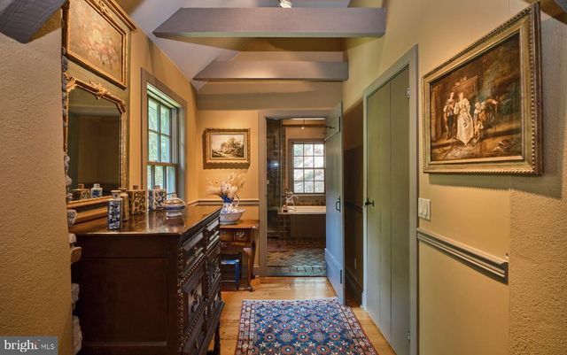 5960 HONEY HOLLOW RD, Doylestown, PA 18902