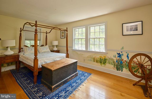 5960 HONEY HOLLOW RD, Doylestown, PA 18902
