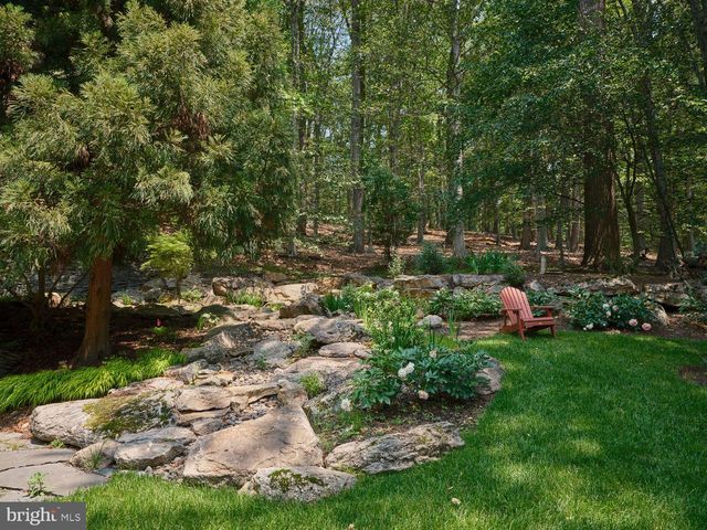 5960 HONEY HOLLOW RD, Doylestown, PA 18902