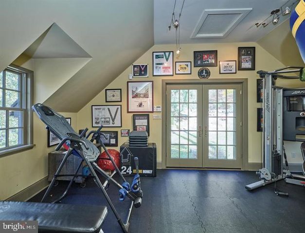 5960 HONEY HOLLOW RD, Doylestown, PA 18902