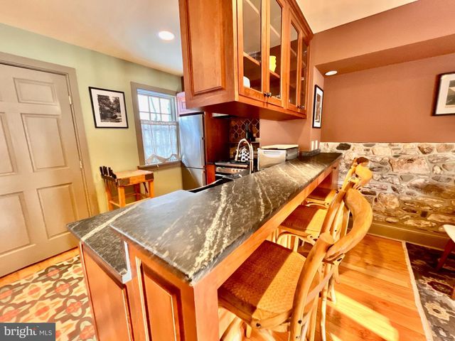 5960 HONEY HOLLOW RD, Doylestown, PA 18902