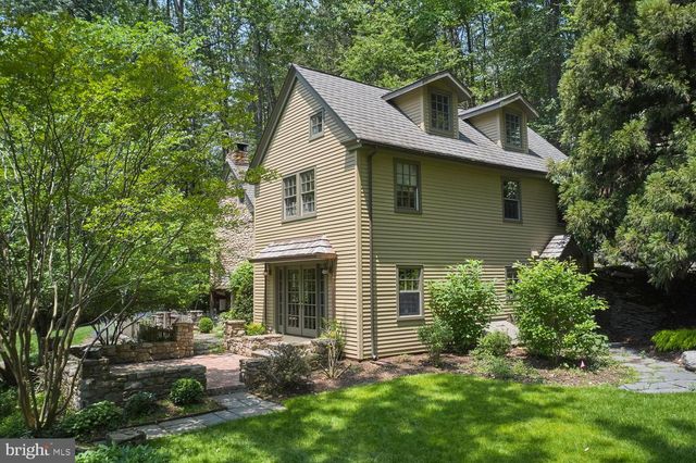 5960 HONEY HOLLOW RD, Doylestown, PA 18902